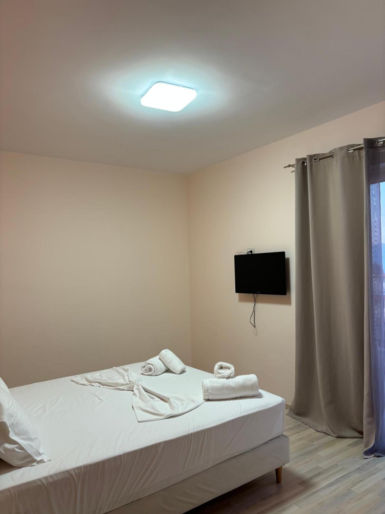 Vila -Te Golja Sarandë エクステリア 写真